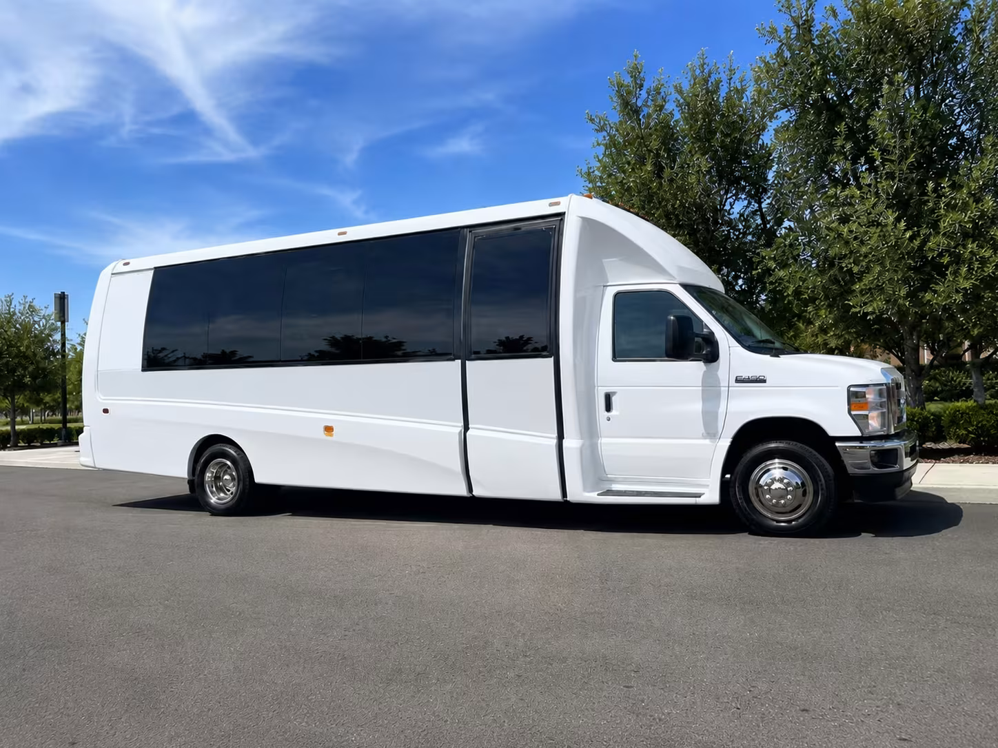 15 passenger minibus