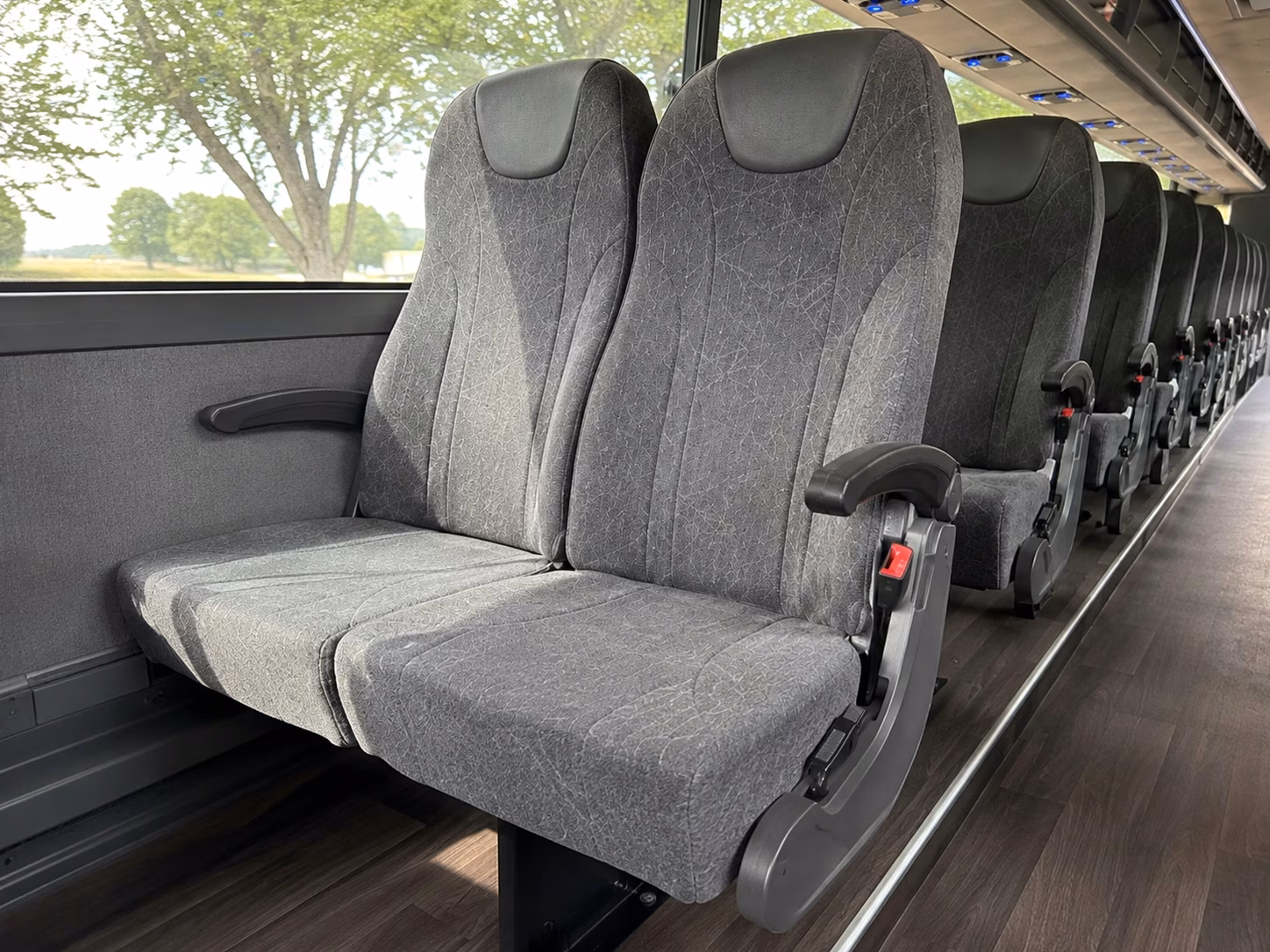 how where and when you re traveling affects austin bus rental rates